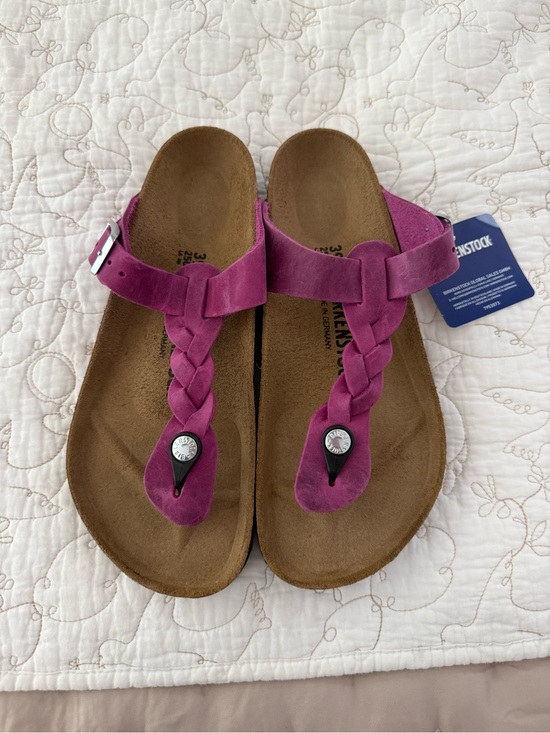 Birkenstock Shoes - NWT Birkenstock Braided Gizeh 39 Magenta